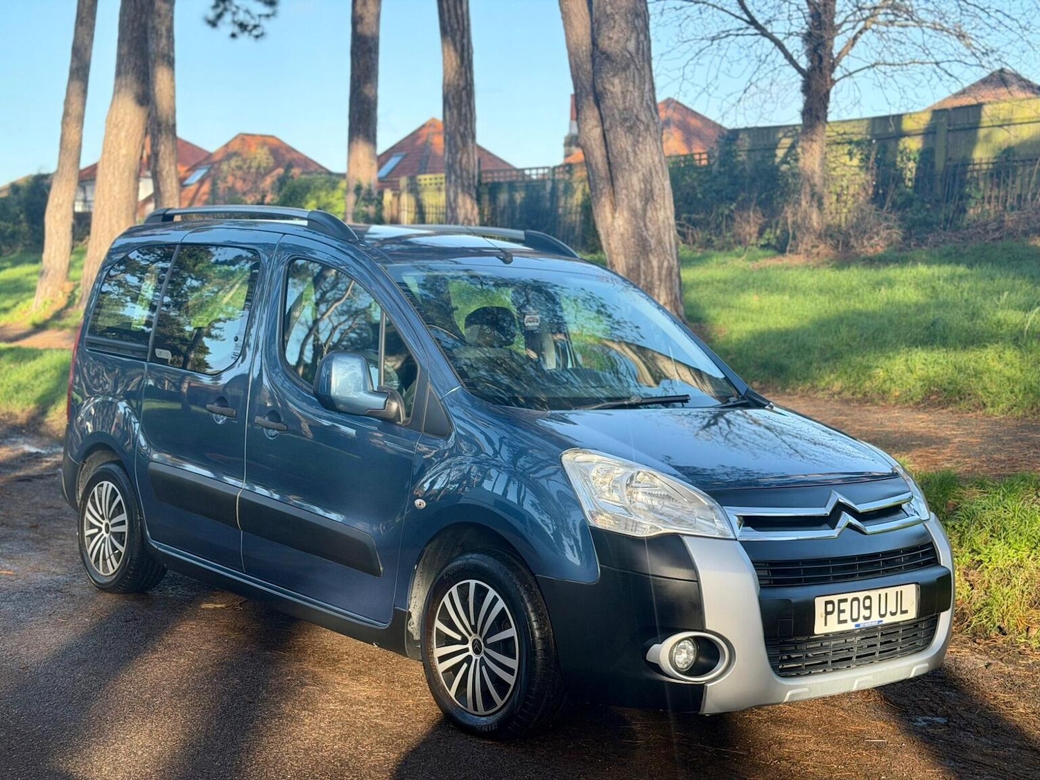 Used Citroen Berlingo 2009 for sale - 76931423: Photo 2