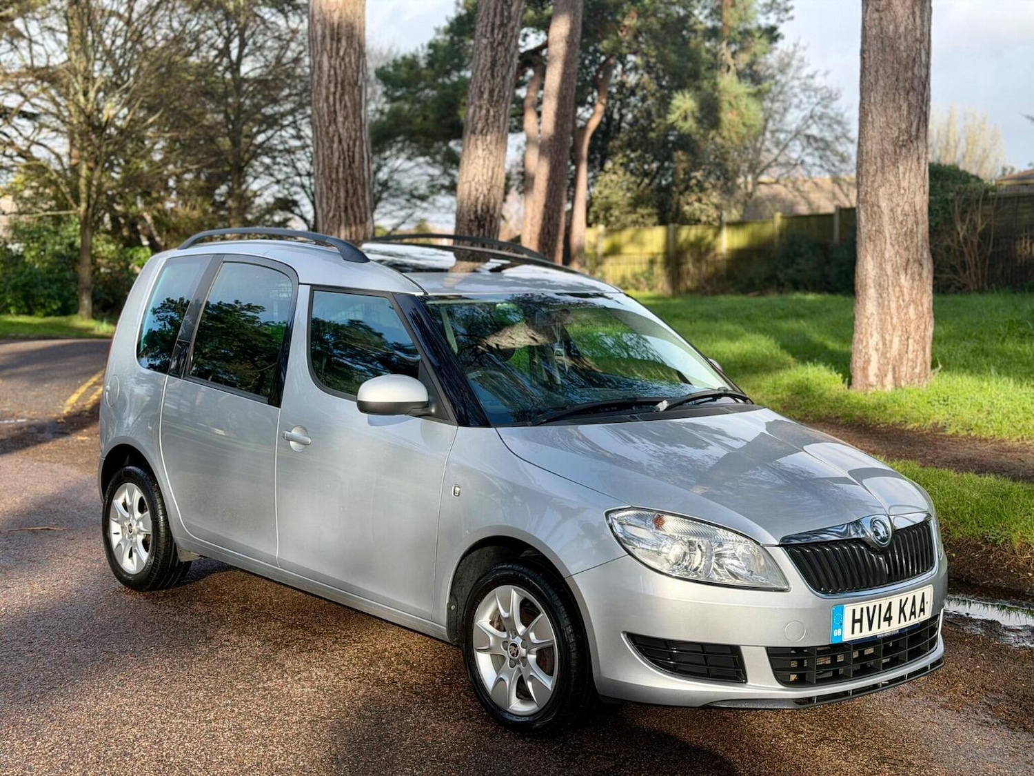 Used Skoda Roomster 2014 for sale - 77296845: Photo 2