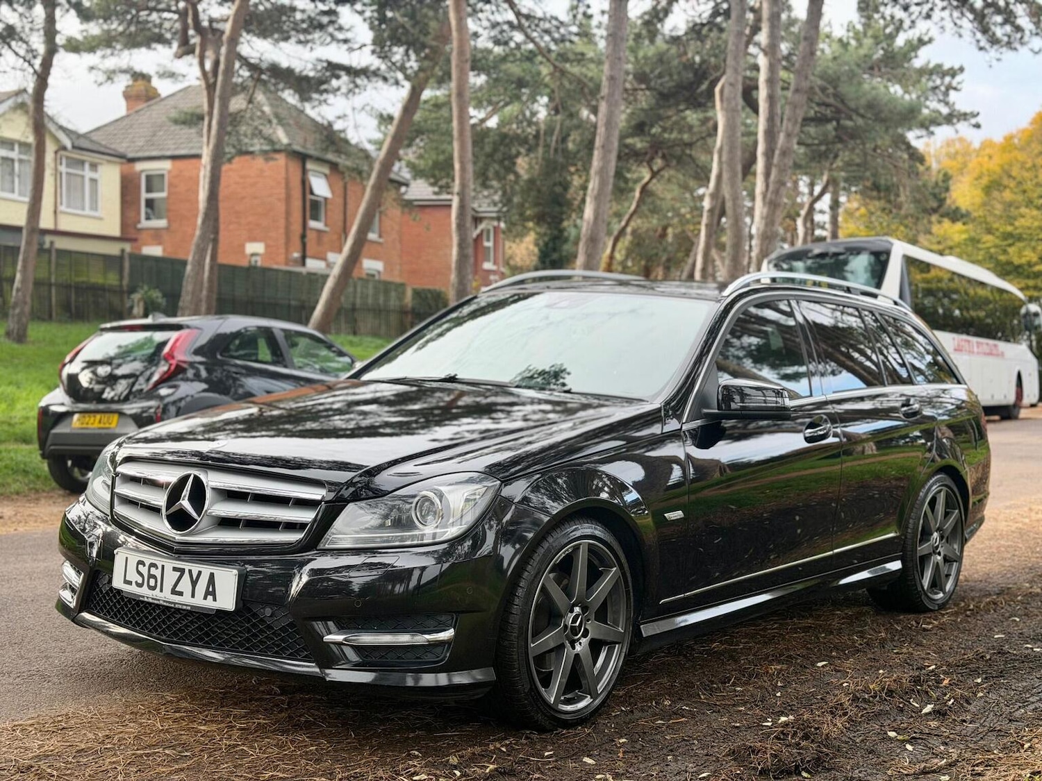 Used Mercedes-Benz C Class 2011 for sale - 76744121: Photo 4