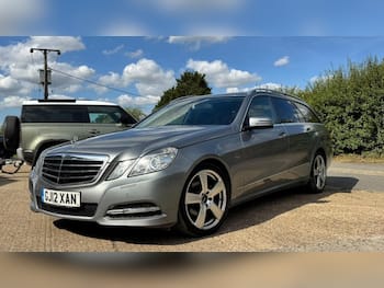 Used Mercedes-Benz E Class 2012 for sale - 79805883: Photo
