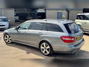 Used Mercedes-Benz E Class 2012 for sale - 79805883: Photo