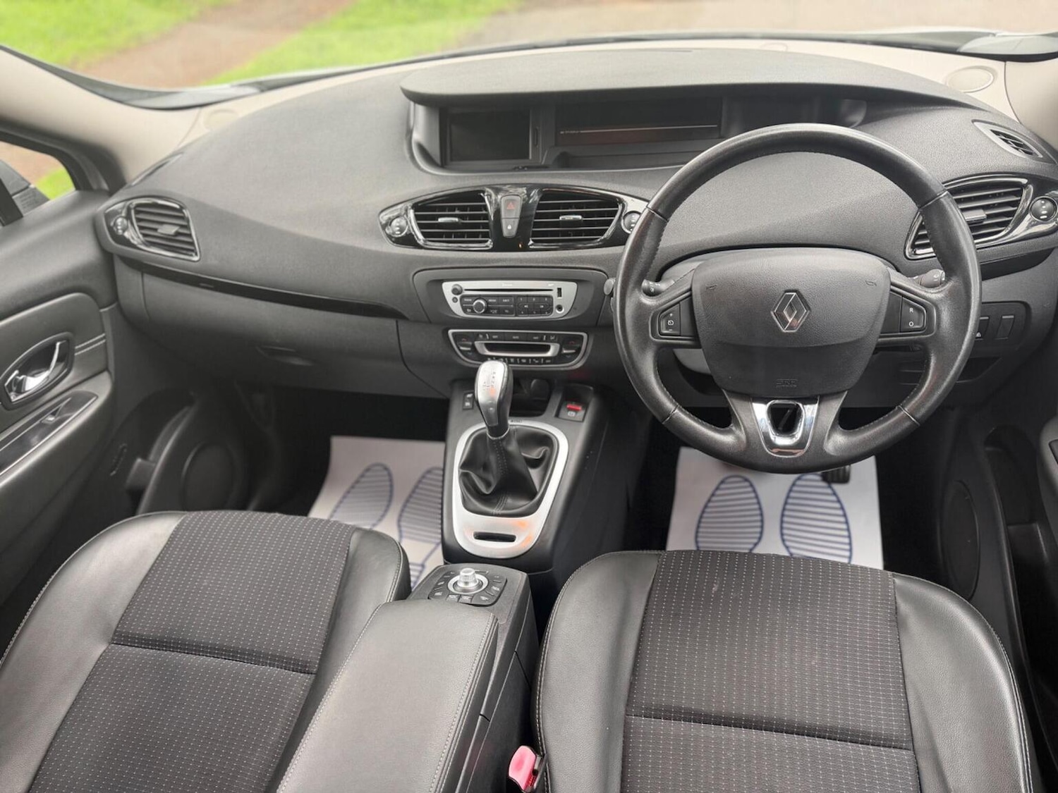 Used Renault Scenic 2013 for sale - 77813115: Photo 12