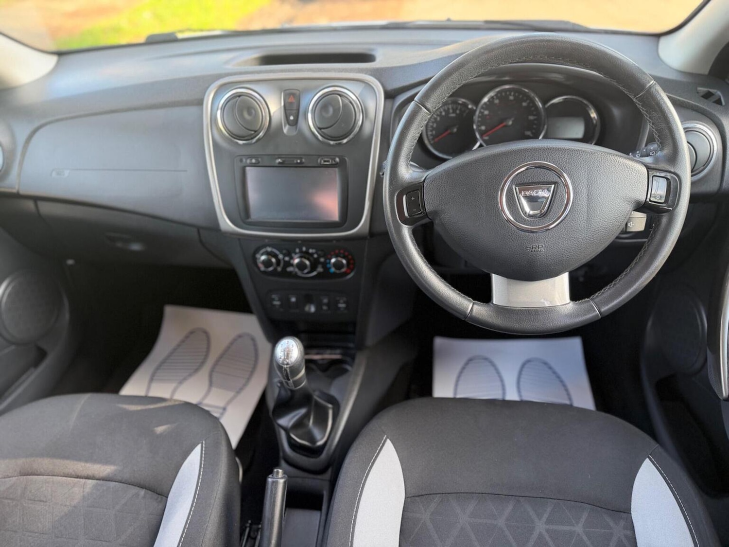 Used Dacia Sandero Stepway 2015 for sale - 77662213: Photo 12