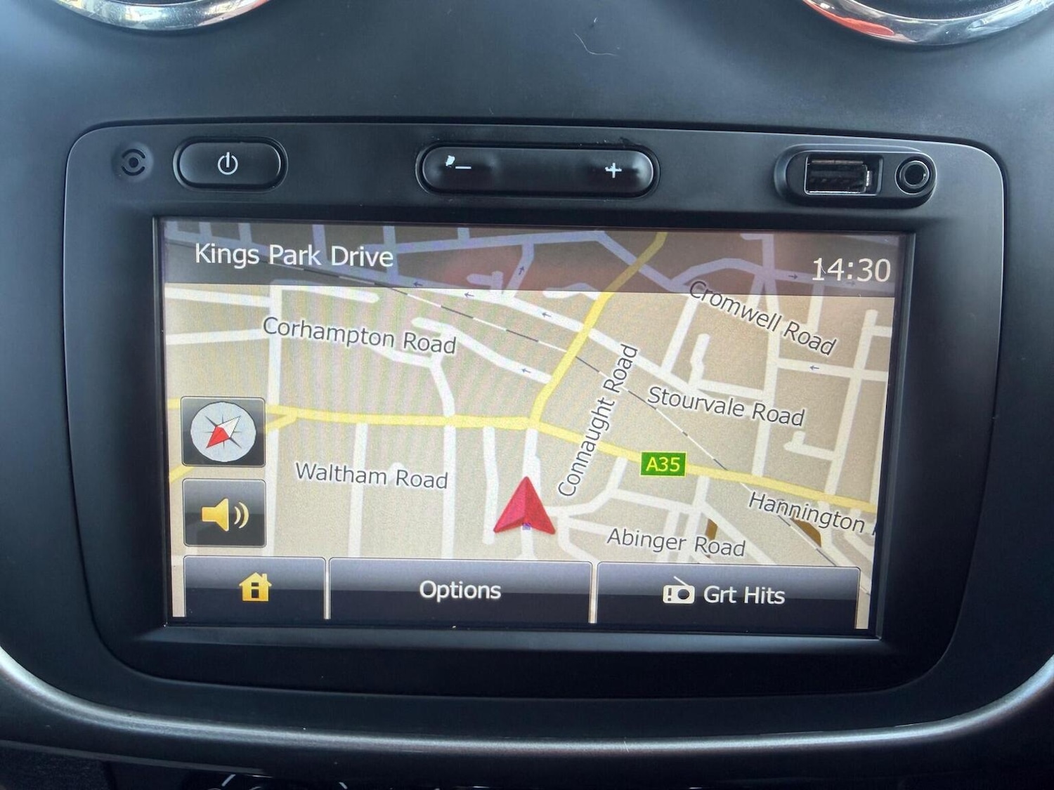 Used Dacia Sandero Stepway 2015 for sale - 77662213: Photo 18