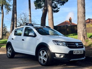 Used Dacia Sandero Stepway 2015 for sale - 77662213: Photo