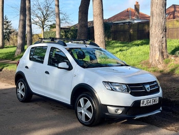 Used Dacia Sandero Stepway 2015 for sale - 77662213: Photo