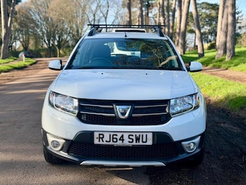 Used Dacia Sandero Stepway 2015 for sale - 77662213: Photo