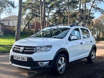 Used Dacia Sandero Stepway 2015 for sale - 77662213: Photo