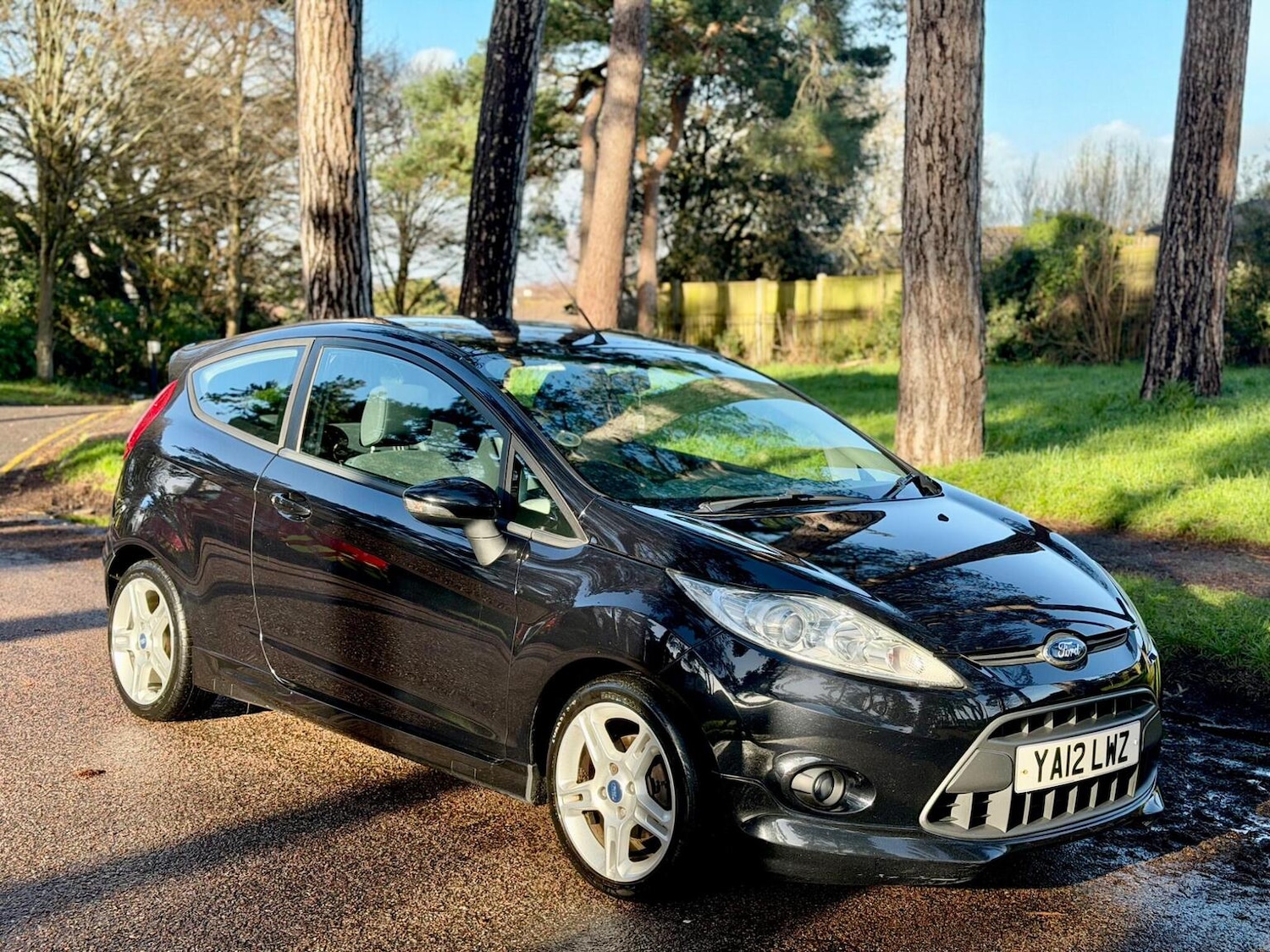 Used Ford Fiesta 2012 for sale - 77233802: Photo 2