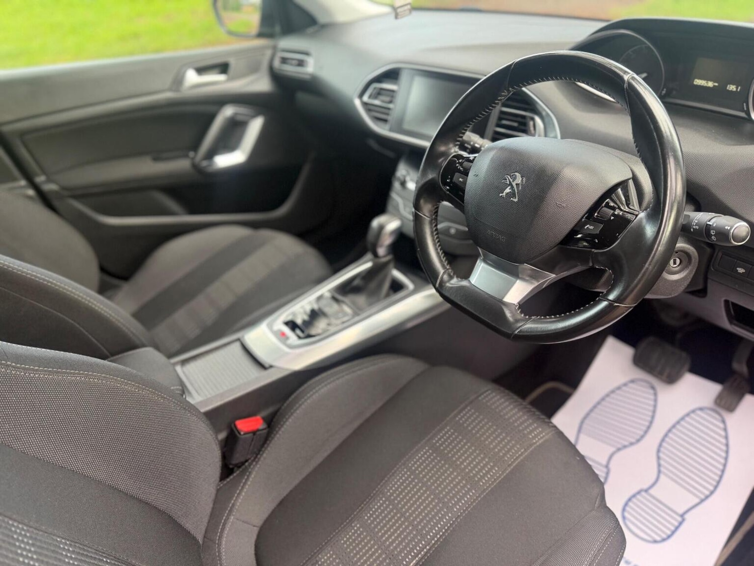 Used Peugeot 308 2015 for sale - 77271001: Photo 17