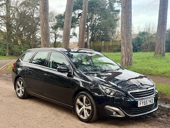 Used Peugeot 308 2015 for sale - 77271001: Photo