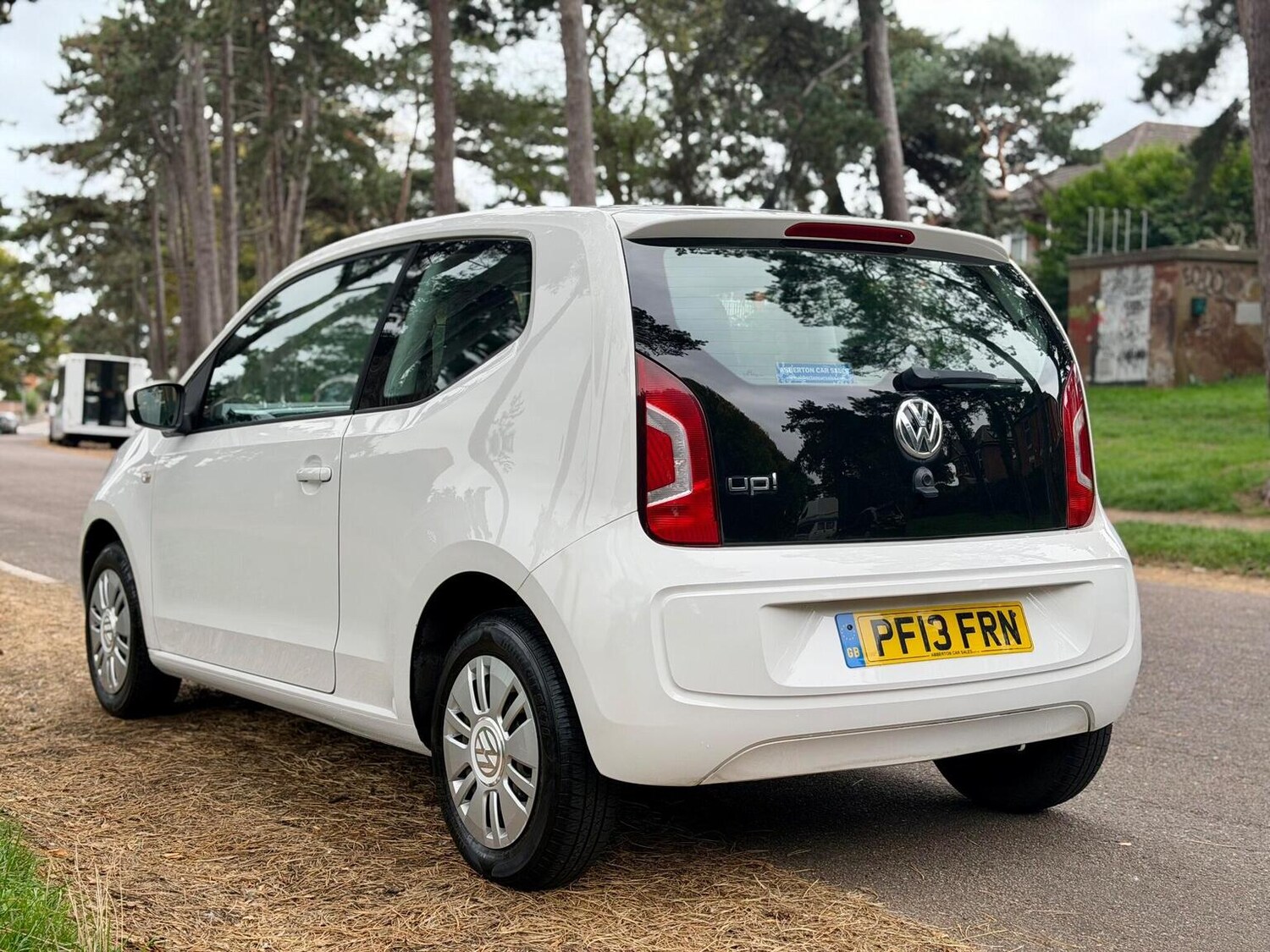 Used Volkswagen up! 2013 for sale - 76744131: Photo 6