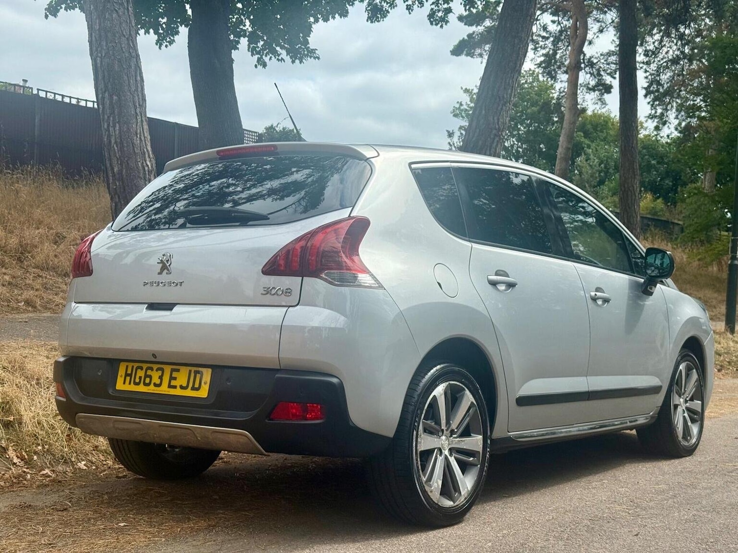Used Peugeot 3008 2014 for sale - 76744143: Photo 9