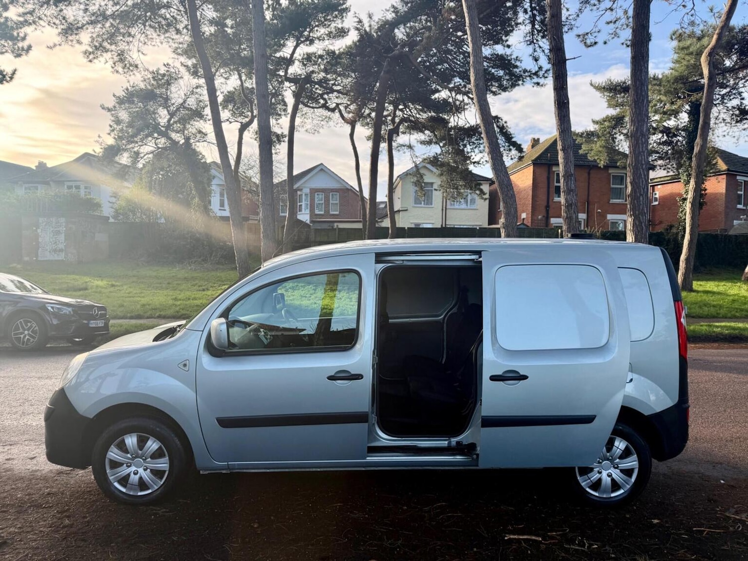 Used Renault Kangoo Maxi 2011 for sale - 77135876: Photo 12
