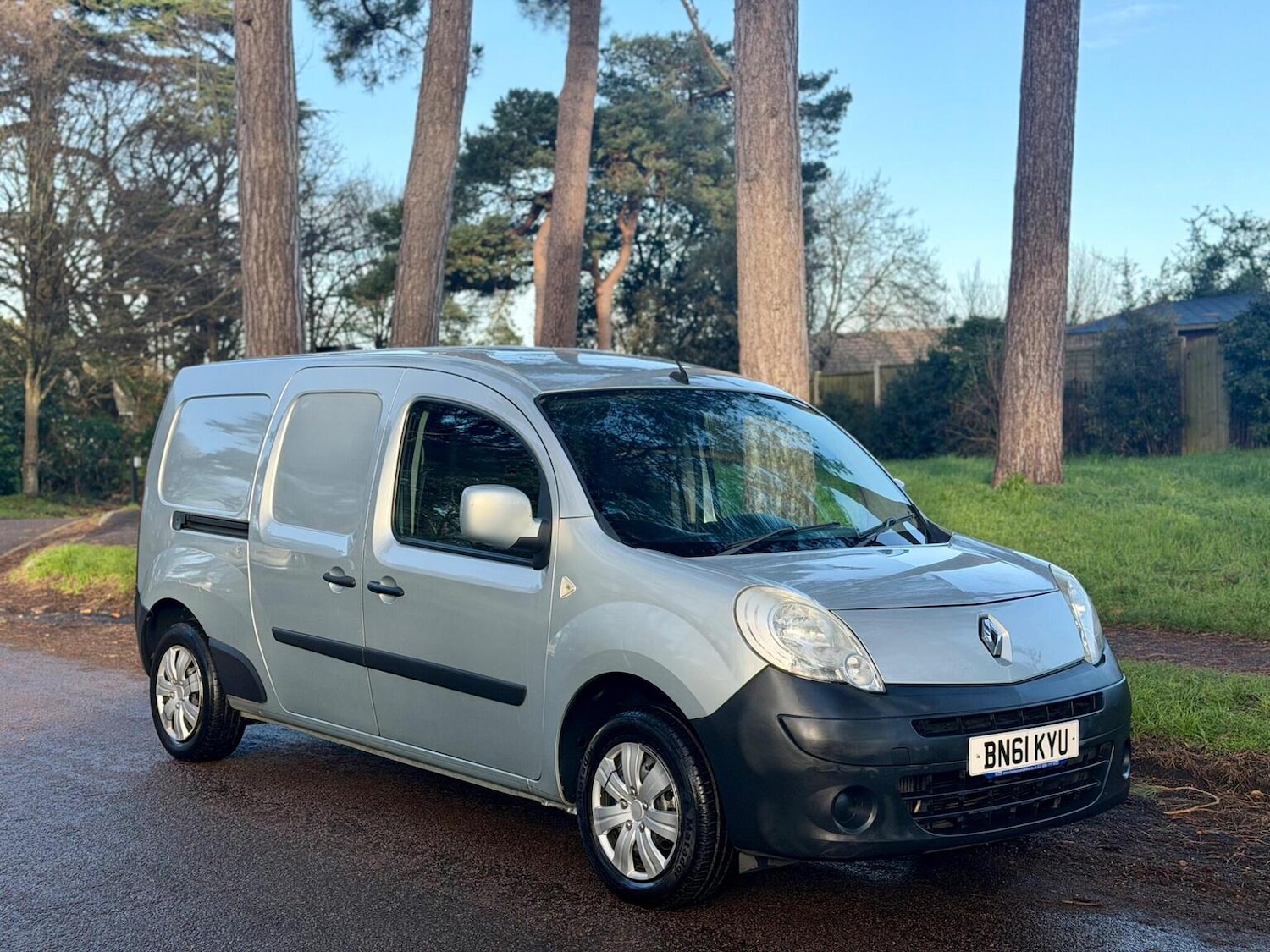Used Renault Kangoo Maxi 2011 for sale - 77135876: Photo 2