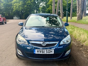 Used Vauxhall Astra 2011 for sale - 78894226: Photo