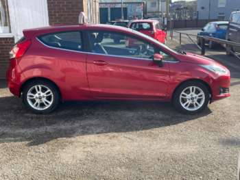Used Ford Fiesta 2017 for sale - 73969002: Photo