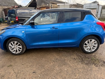 Used Suzuki Swift 2024 for sale - 76909027: Photo