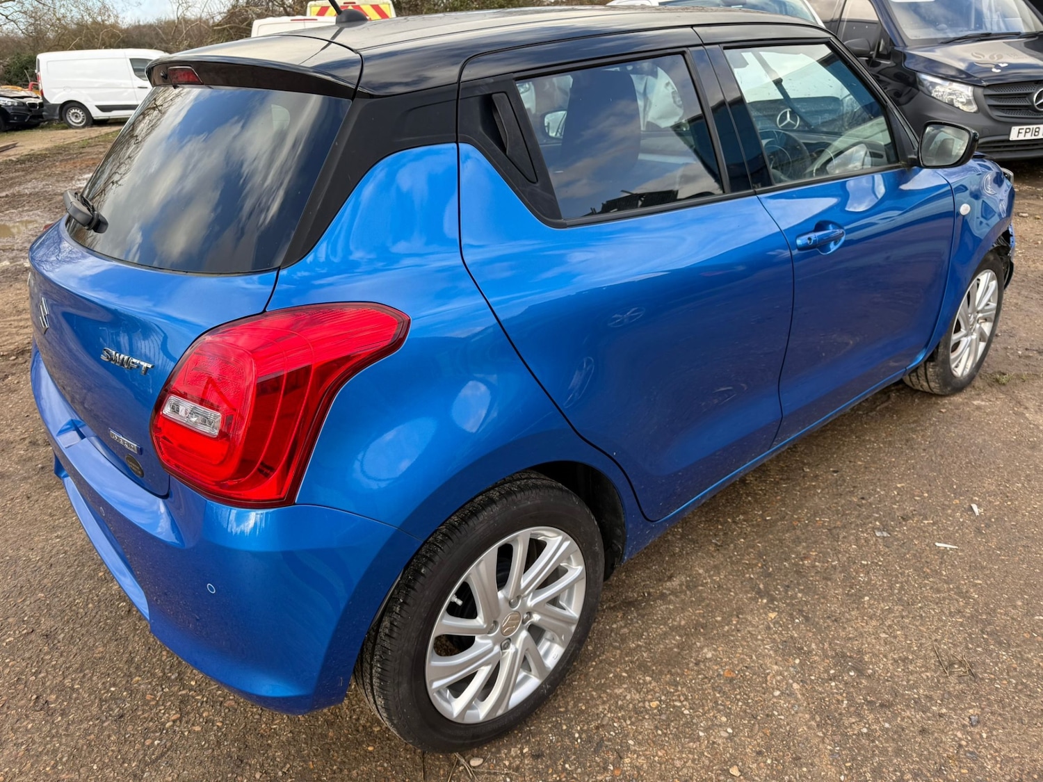 Used Suzuki Swift 2024 for sale - 76909027: Photo 5