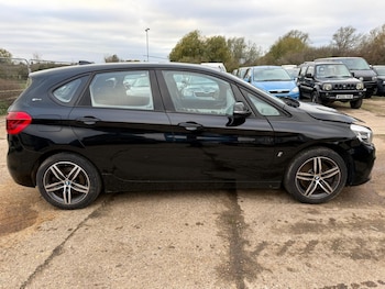 Used BMW 2 Series 2017 for sale - 76734467: Photo