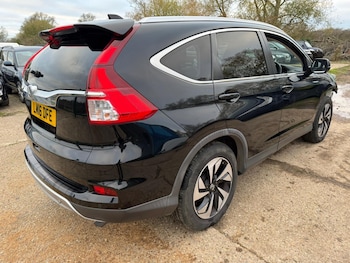 Used Honda CR-V 2016 for sale - 76734767: Photo