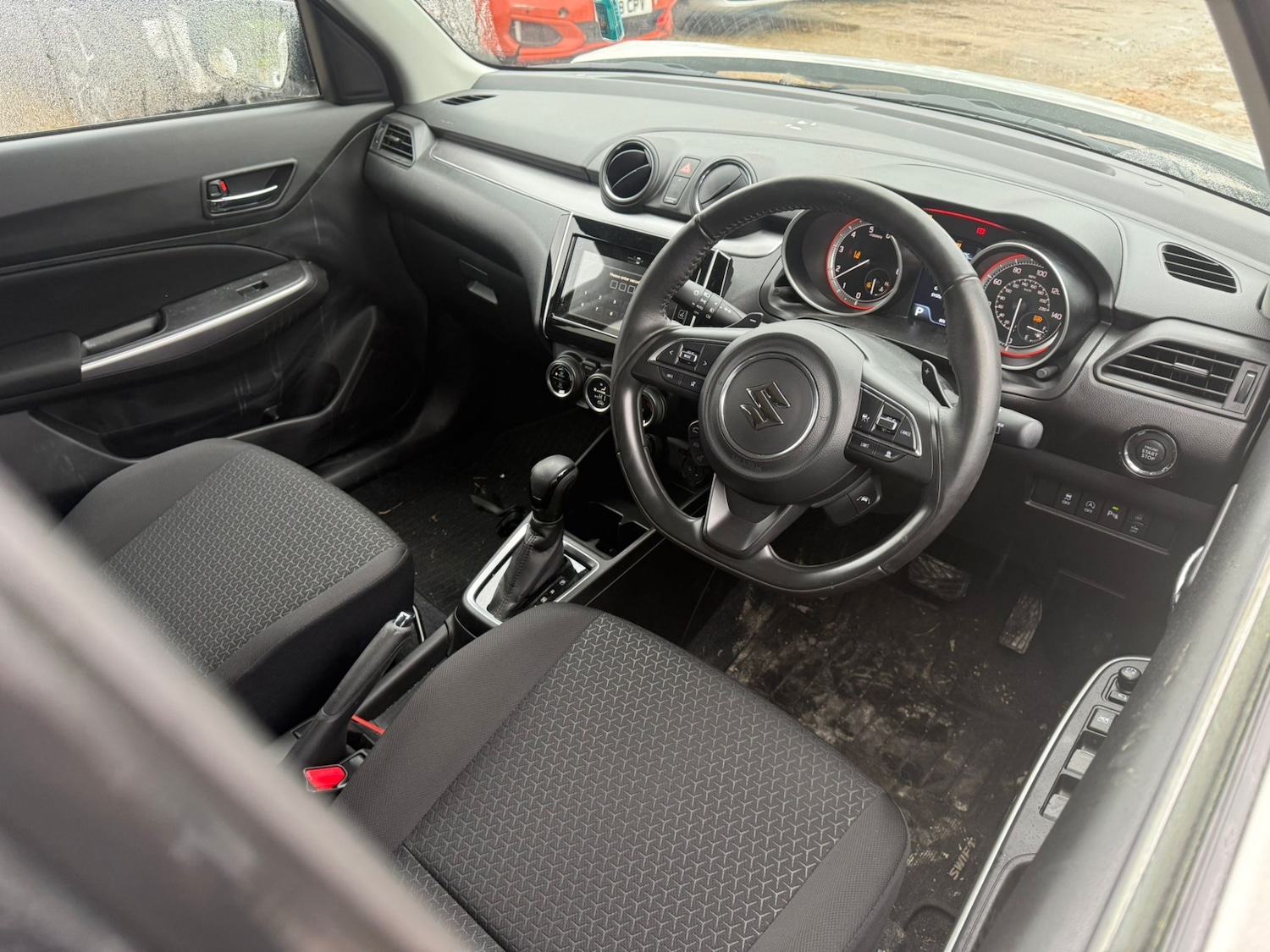 Used Suzuki Swift 2023 for sale - 77966301: Photo 10