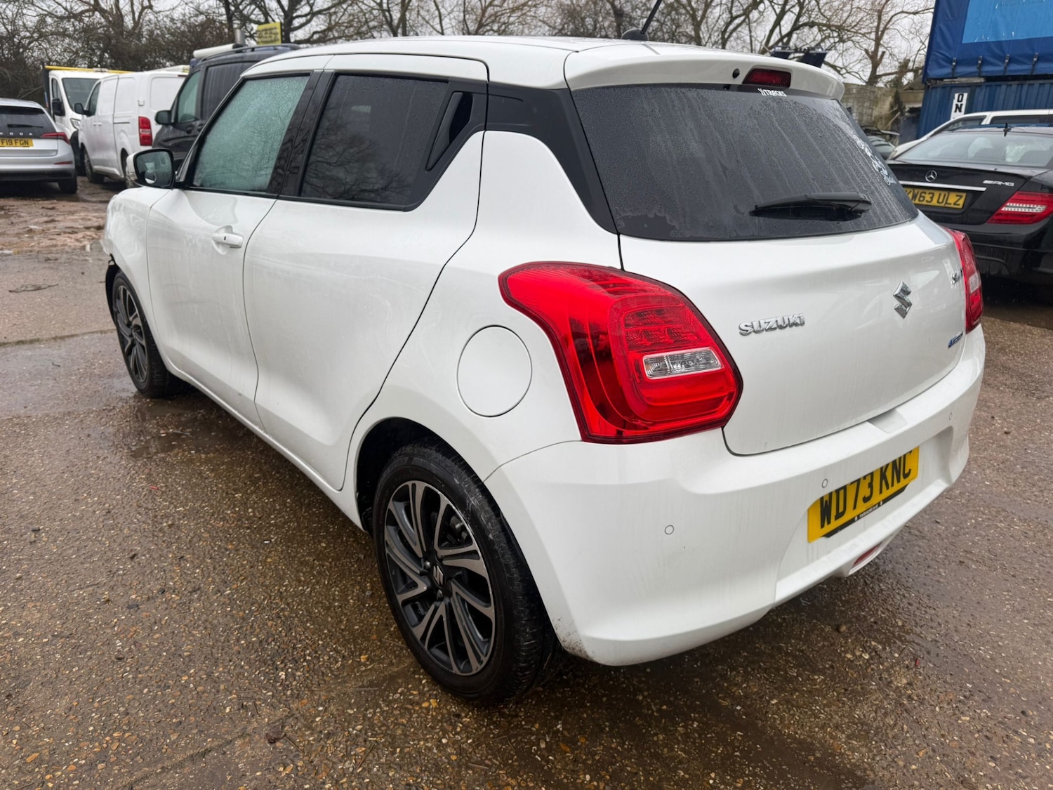 Used Suzuki Swift 2023 for sale - 77966301: Photo 5