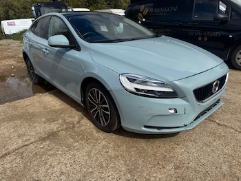 2018 (67) - D2 [120] Momentum Nav Plus 5dr Accident Damaged Salvage
