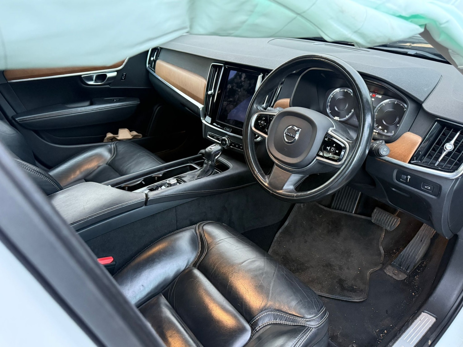 Used Volvo V90 2017 for sale - 76340124: Photo 11