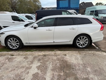Used Volvo V90 2017 for sale - 76340124: Photo