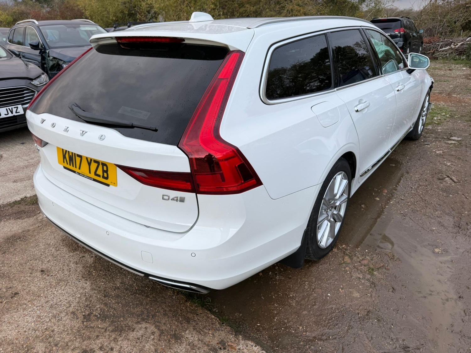 Used Volvo V90 2017 for sale - 76340124: Photo 4