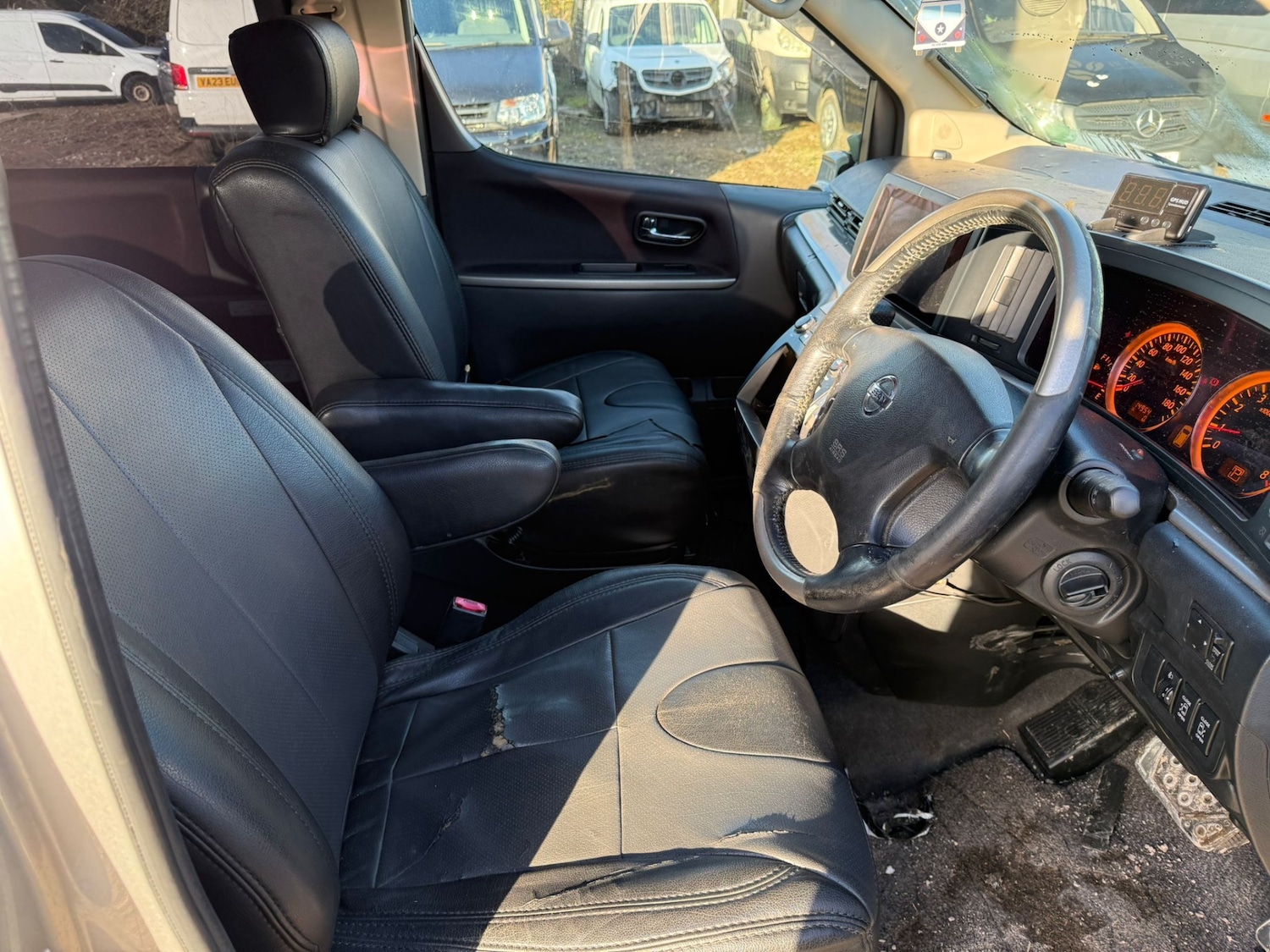 Used Nissan Elgrand 2018 for sale - 76963710: Photo 10