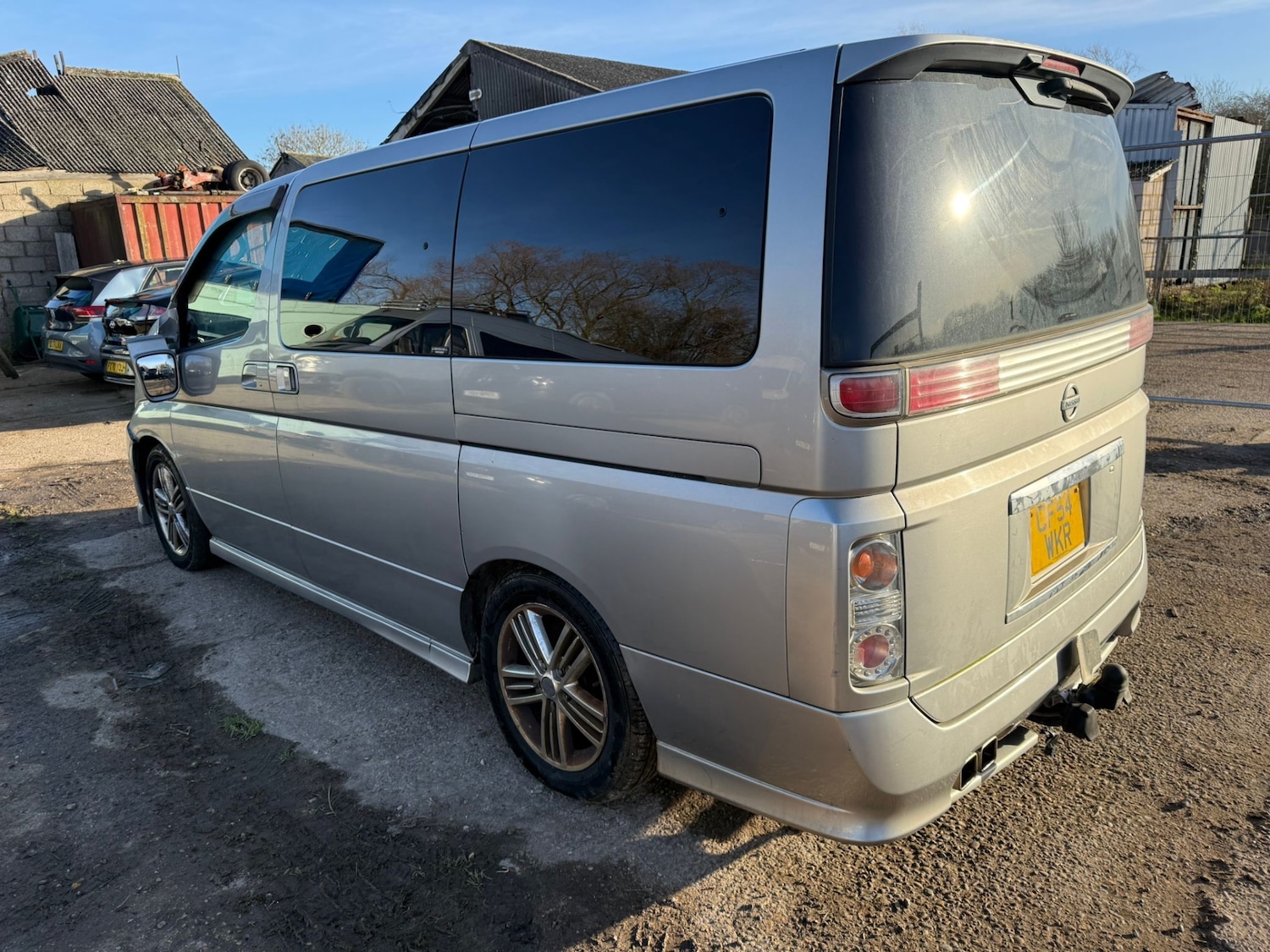 Used Nissan Elgrand 2018 for sale - 76963710: Photo 3