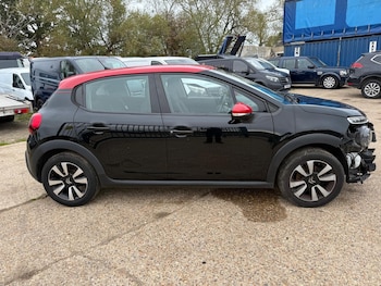 Used Citroen C3 2018 for sale - 76309676: Photo 2