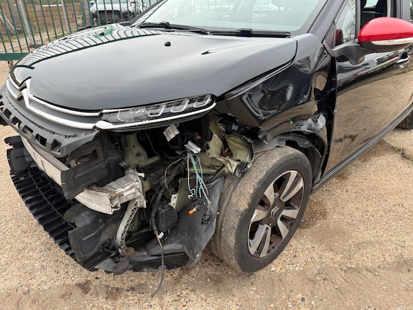 Used Citroen C3 2018 for sale - 76309676: Photo 8