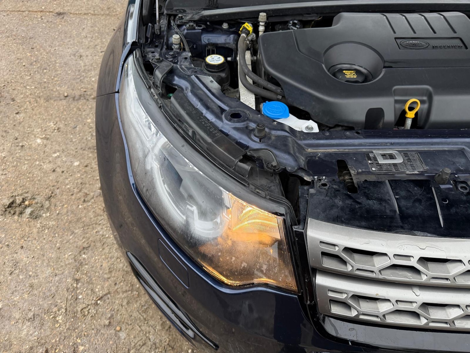 Used Land Rover Discovery Sport 2015 for sale - 76735644: Photo 9