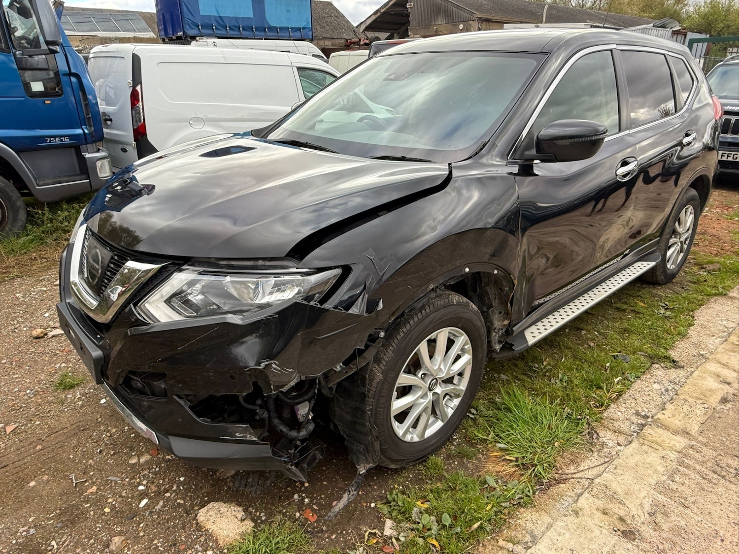 Used Nissan X-Trail 2018 for sale - 76392363: Photo 8