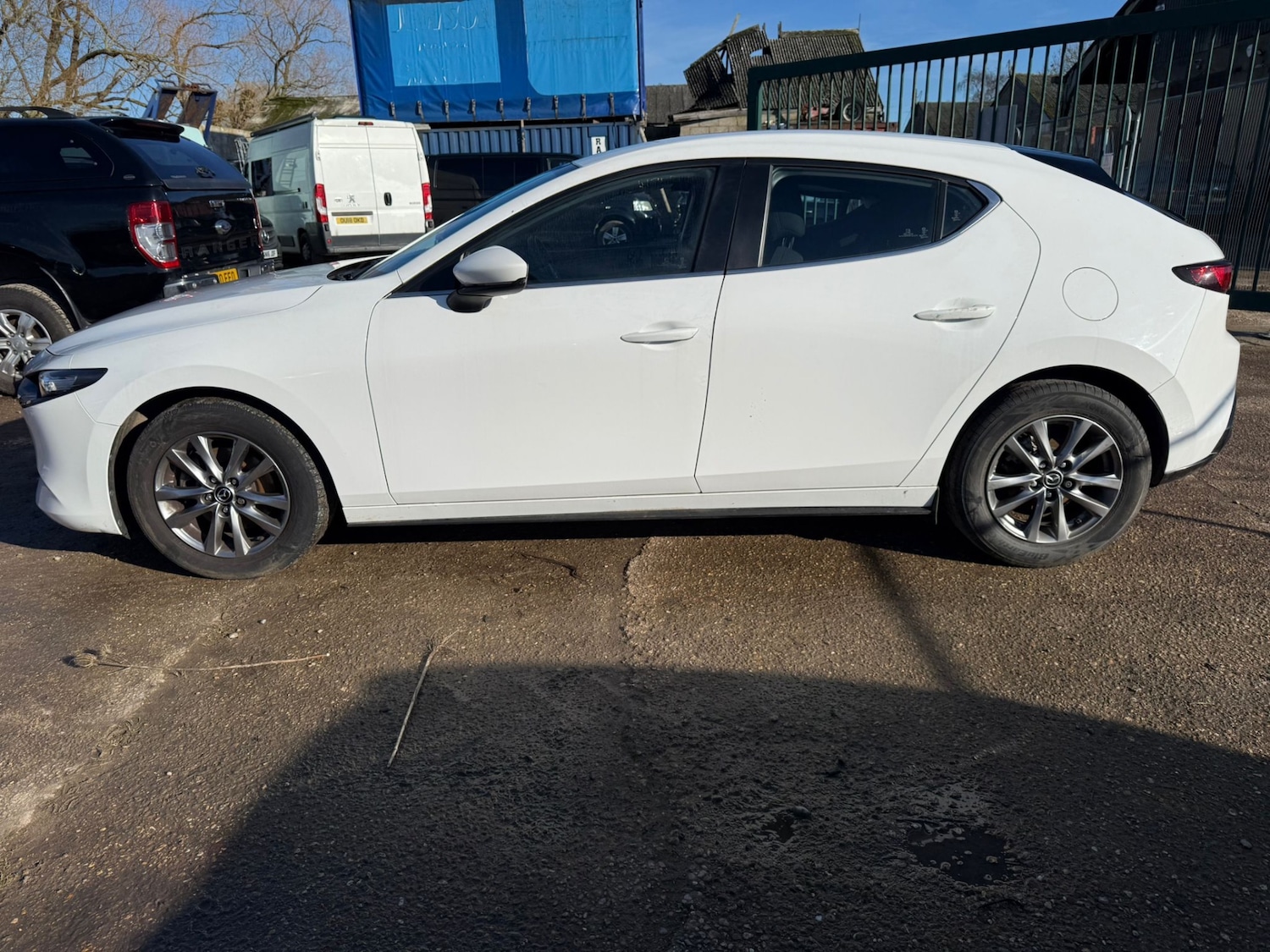 Used Mazda Mazda3 2021 for sale - 77543716: Photo 2
