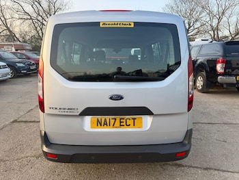 Used Ford Grand Tourneo Connect 2017 for sale - 78452496: Photo