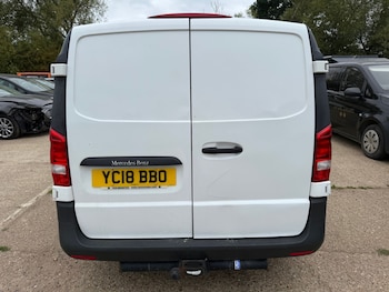 Used Mercedes-Benz Vito 2018 for sale - 75662182: Photo