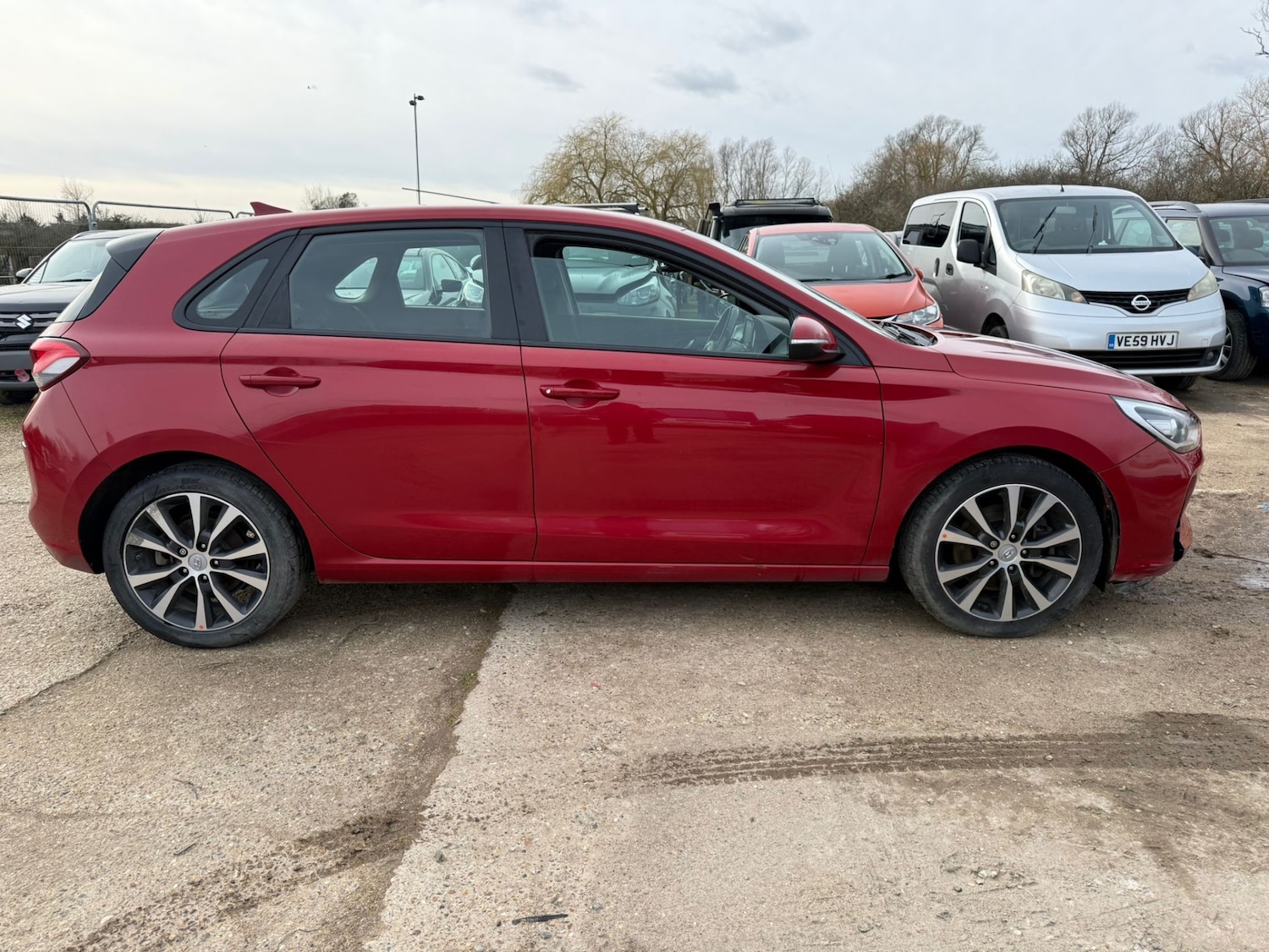 Used Hyundai i30 2017 for sale - 77634381: Photo 2