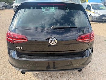 Used Volkswagen Golf 2015 for sale - 79490697: Photo