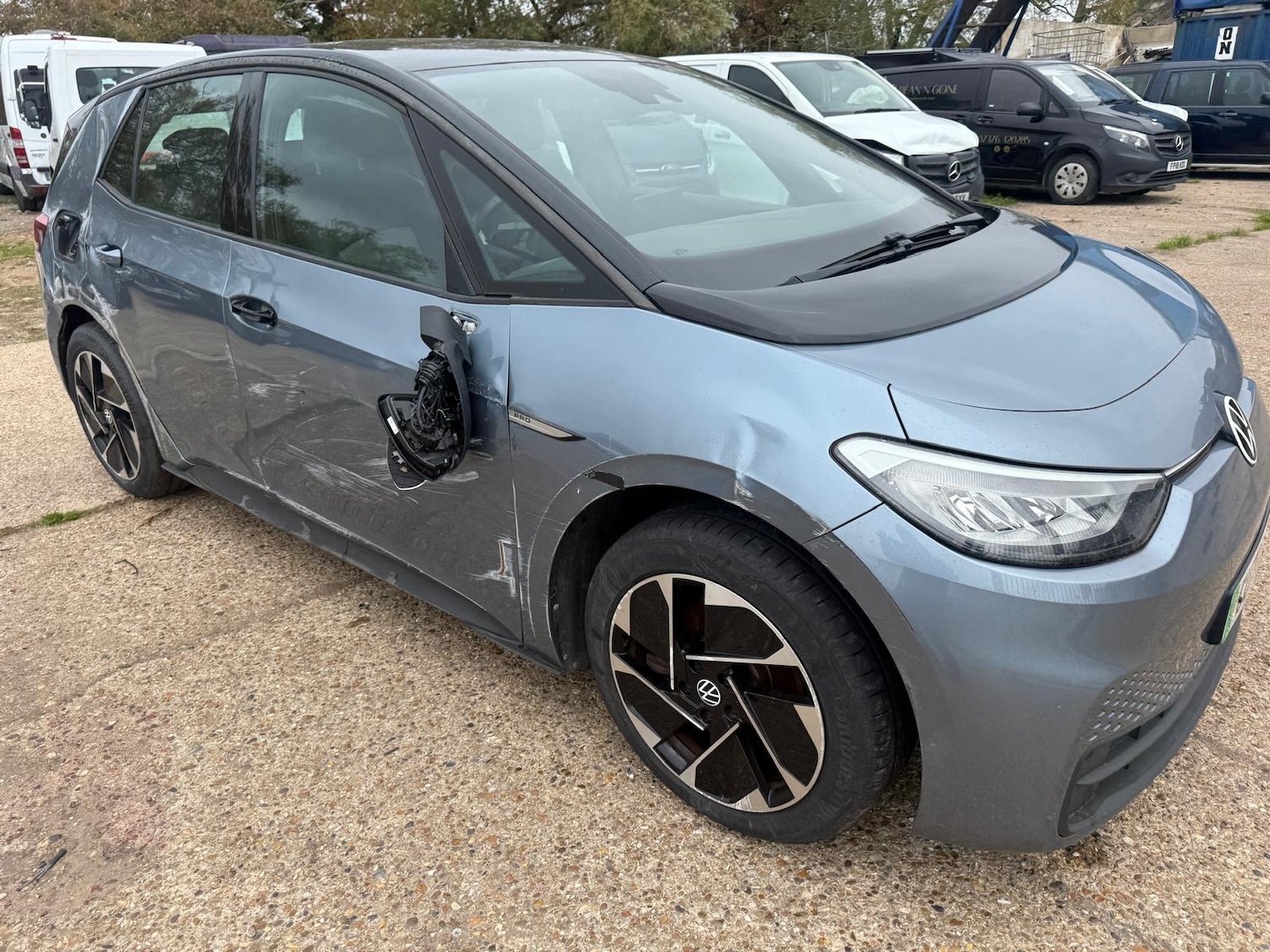 Used Volkswagen ID.3 2021 for sale - 76322578: Photo 3