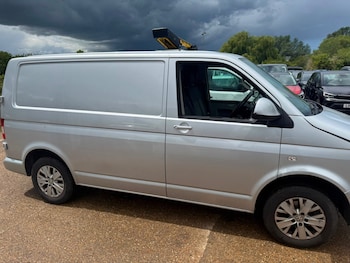Used Volkswagen Transporter 2015 for sale - 78870352: Photo