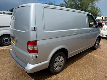 Used Volkswagen Transporter 2015 for sale - 78870352: Photo