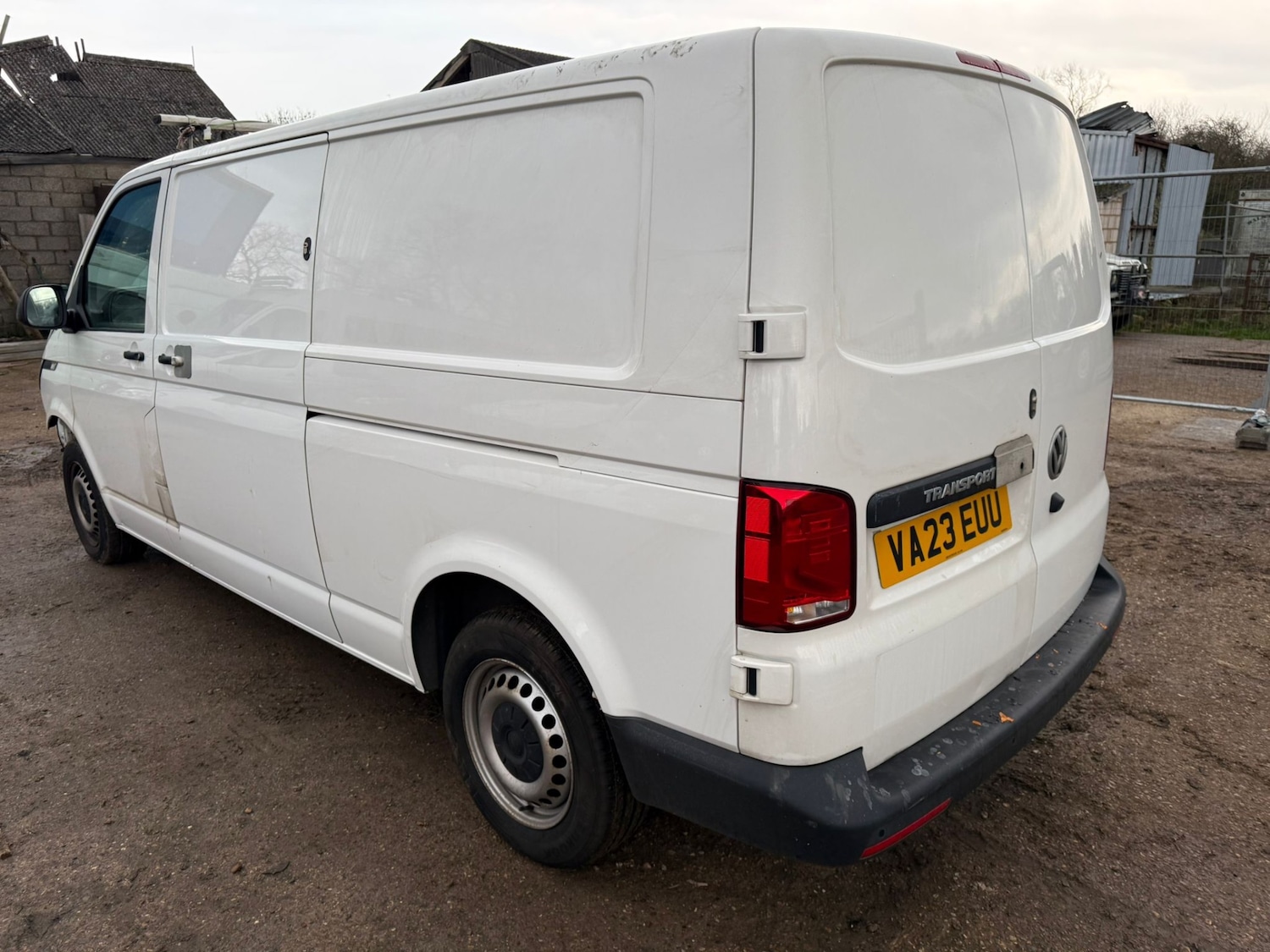 Used Volkswagen Transporter 2023 for sale - 76968661: Photo 3