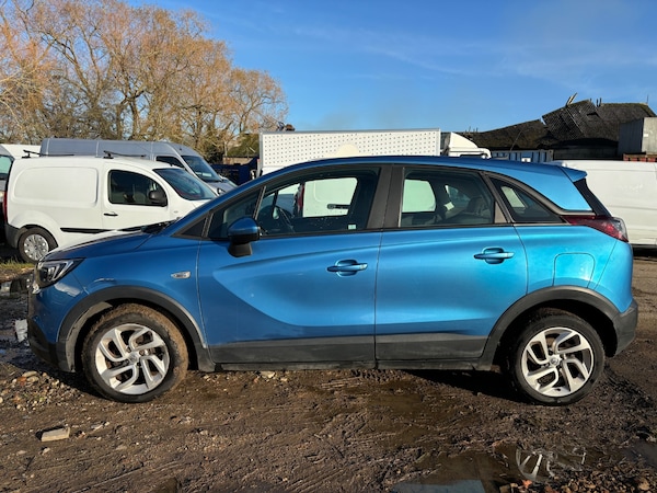 Used Vauxhall Crossland X 2018 for sale - 73031887: Photo 2