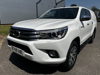 Used Toyota Hilux 2019 for sale - 79023836: Photo