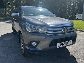 Used Toyota Hilux 2019 for sale - 78967801: Photo