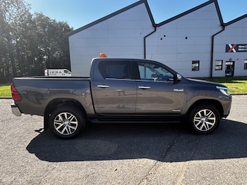 Used Toyota Hilux 2019 for sale - 78967801: Photo